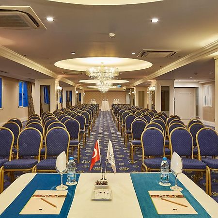 Doubletree By Hilton Izmir - Alsancak Hotell Eksteriør bilde