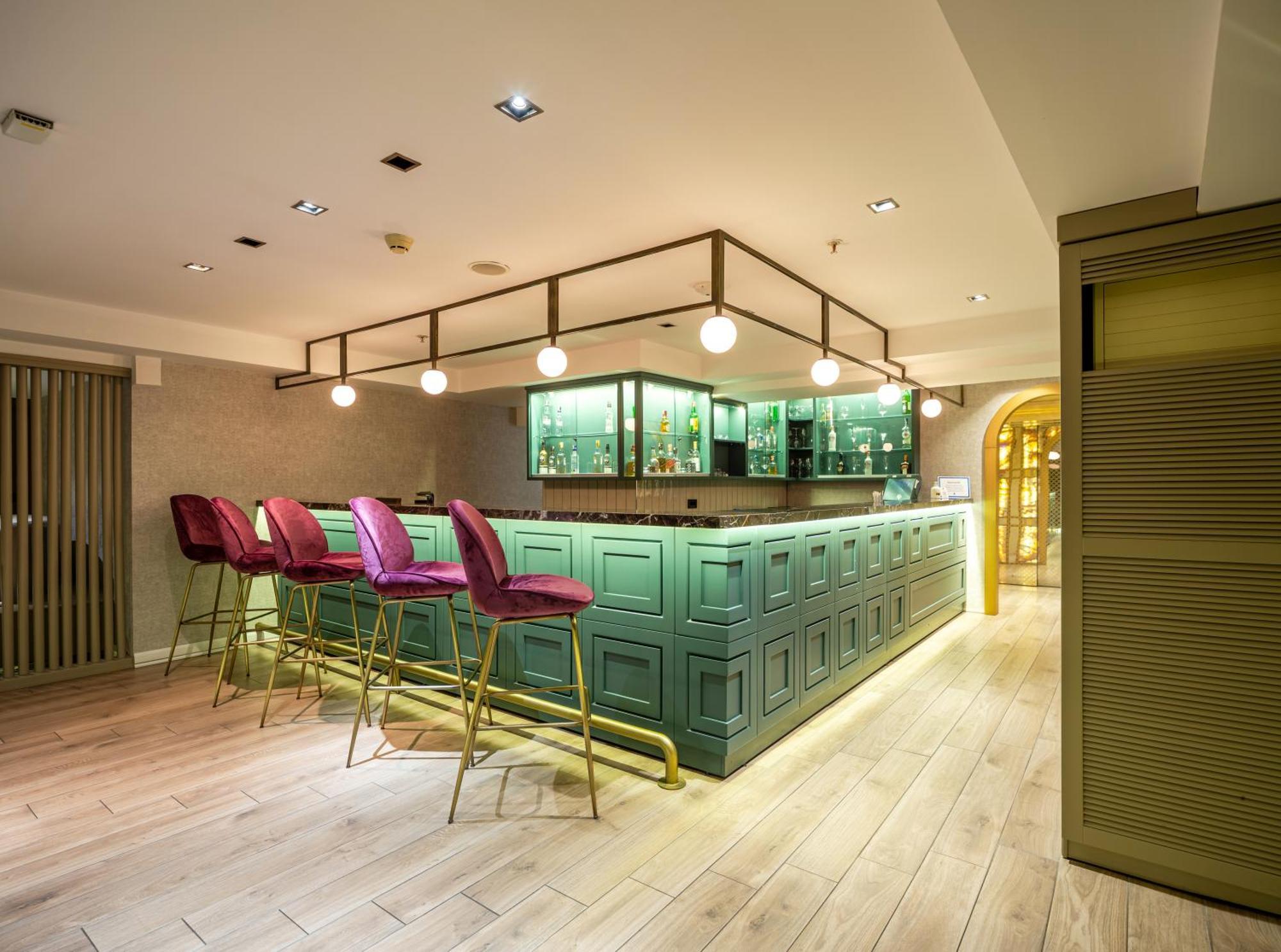 Doubletree By Hilton Izmir - Alsancak Hotell Eksteriør bilde