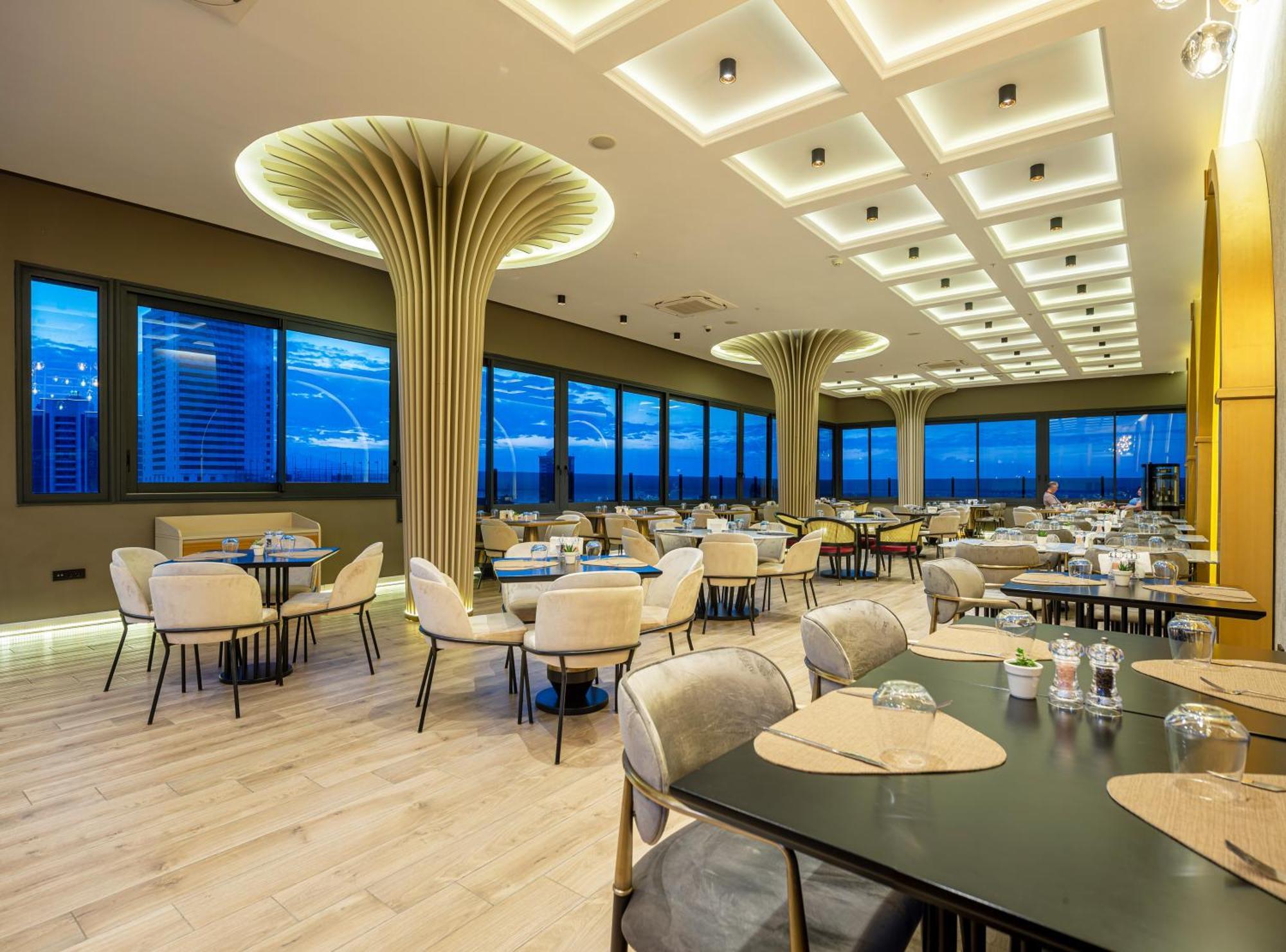 Doubletree By Hilton Izmir - Alsancak Hotell Eksteriør bilde