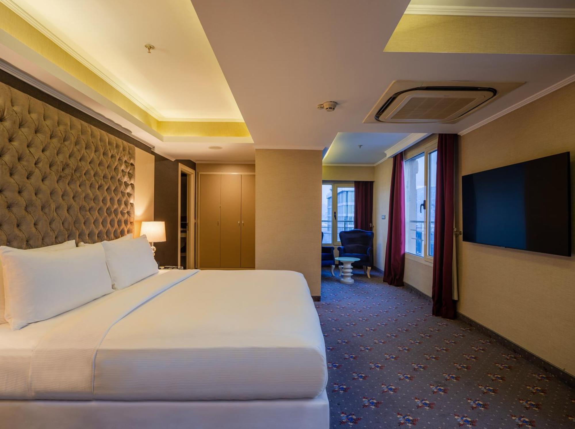 Doubletree By Hilton Izmir - Alsancak Hotell Eksteriør bilde
