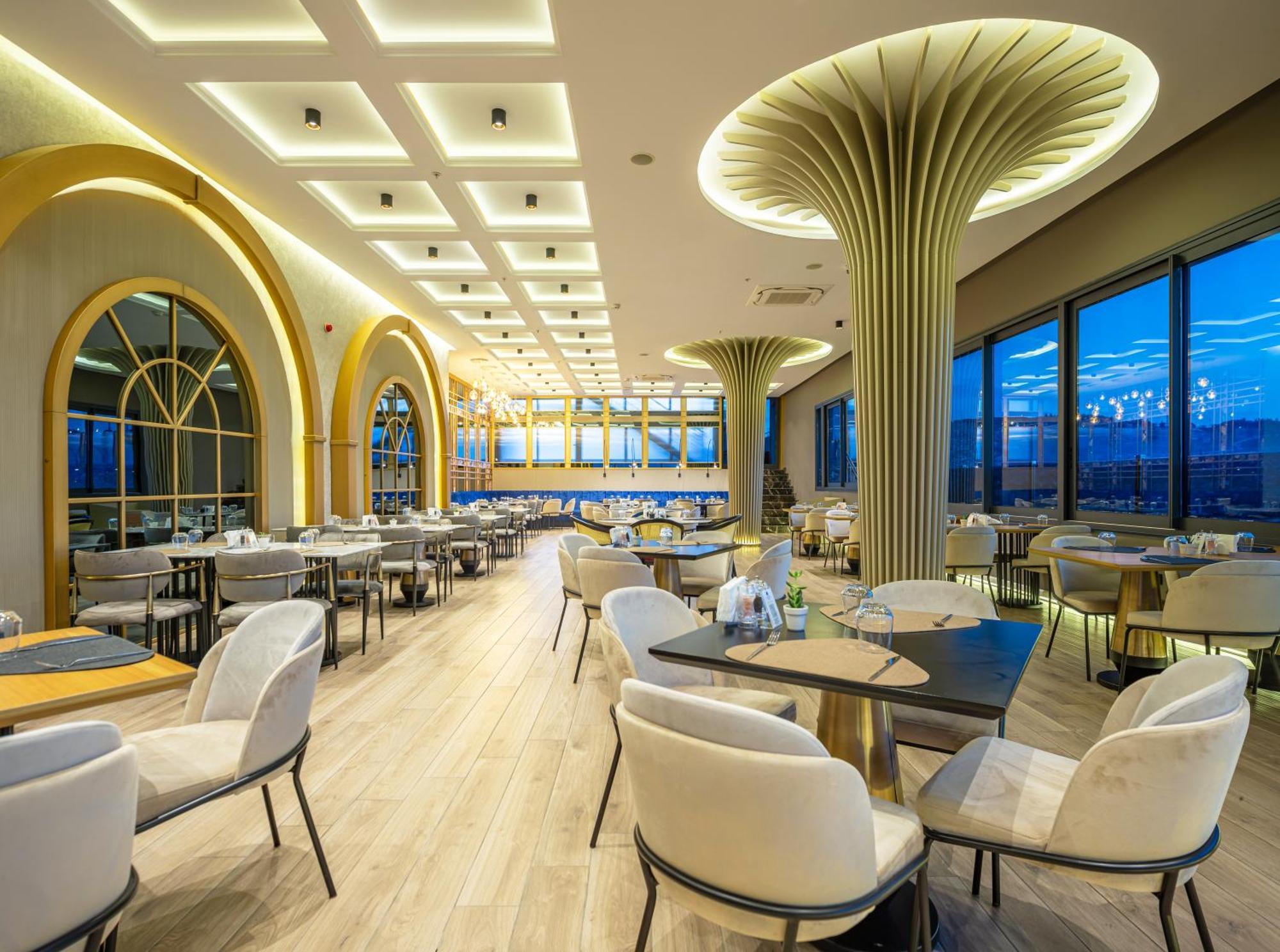Doubletree By Hilton Izmir - Alsancak Hotell Eksteriør bilde