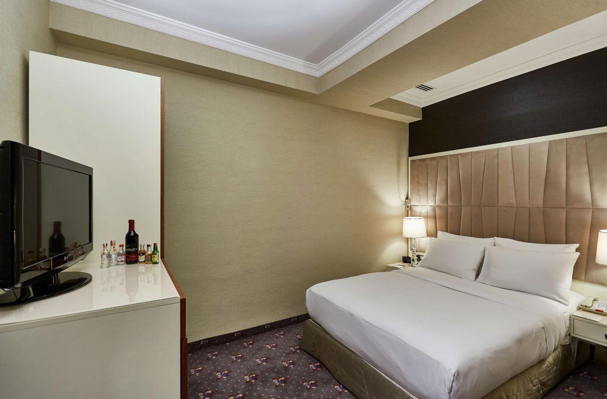 Doubletree By Hilton Izmir - Alsancak Hotell Eksteriør bilde