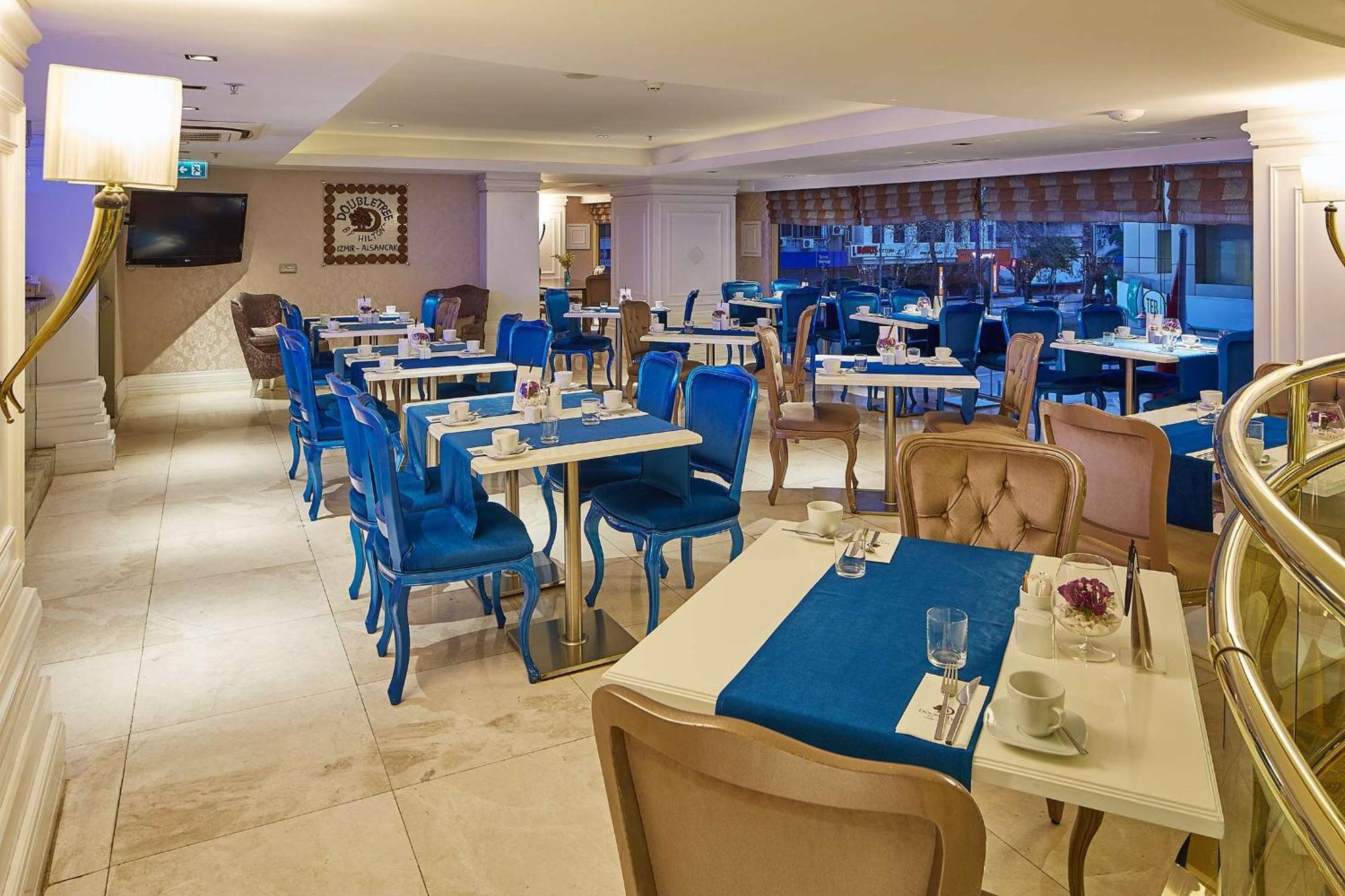 Doubletree By Hilton Izmir - Alsancak Hotell Eksteriør bilde