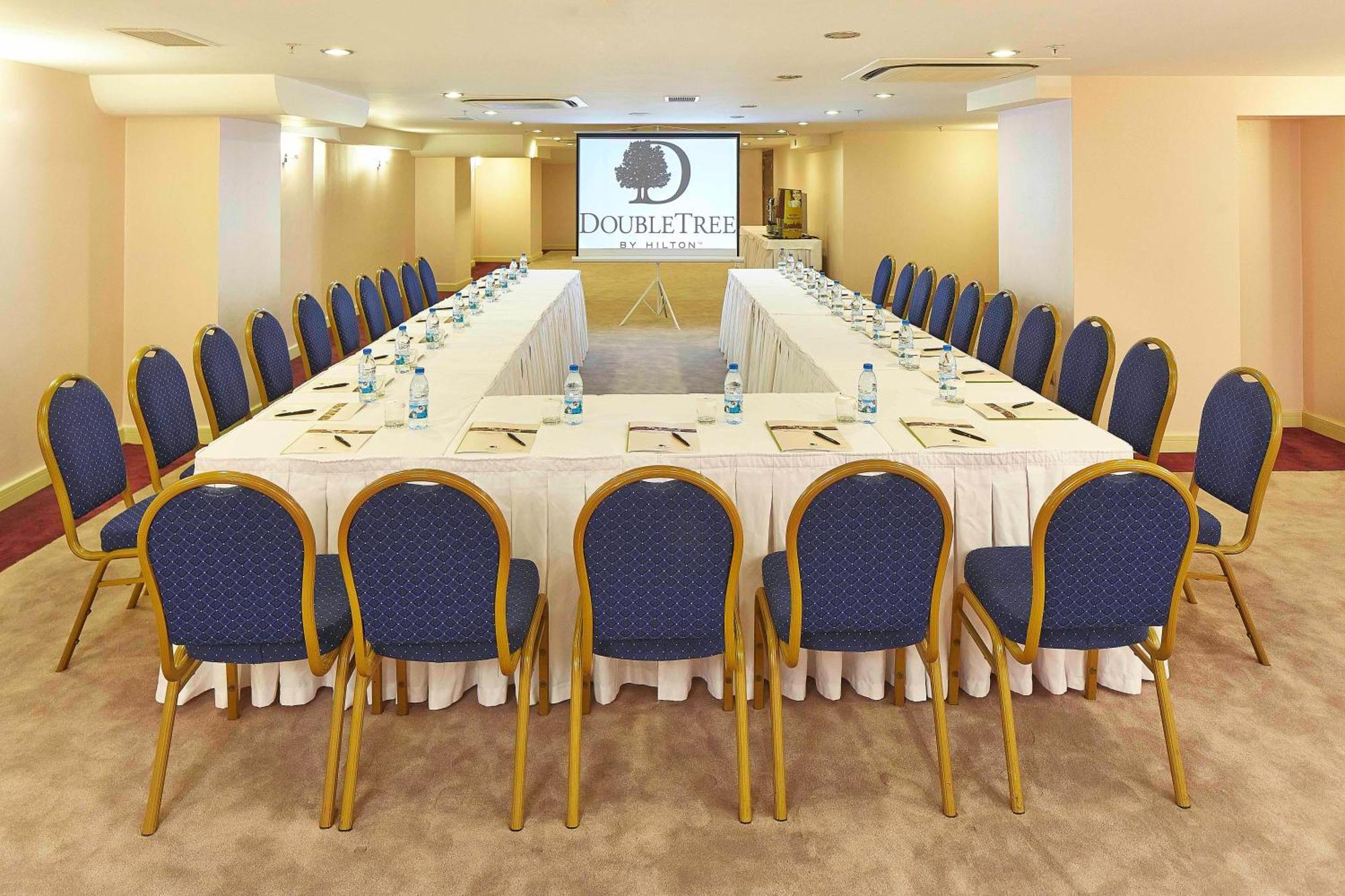 Doubletree By Hilton Izmir - Alsancak Hotell Eksteriør bilde