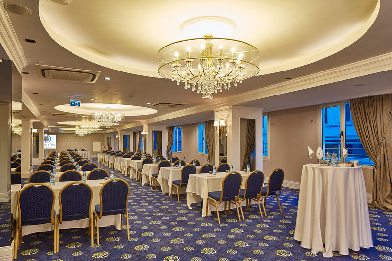 Doubletree By Hilton Izmir - Alsancak Hotell Eksteriør bilde